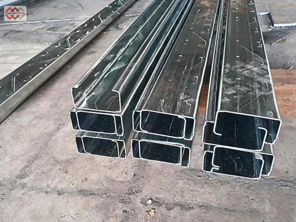 Xà gồ thép hình C80x40x15