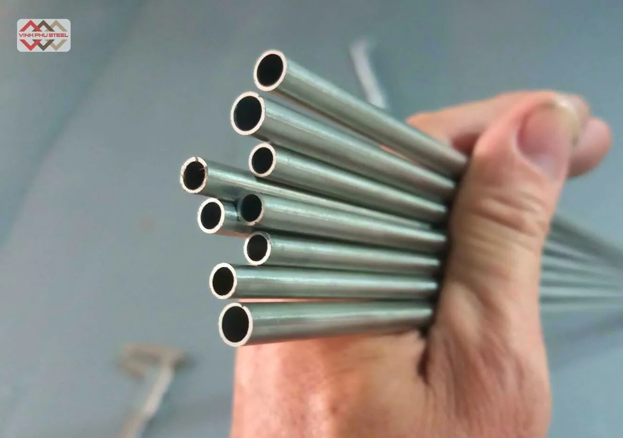 Ống inox 201 phi 4