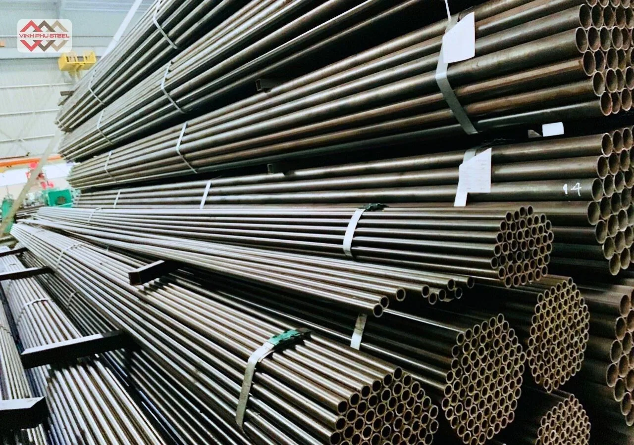 Ống sắt đen phi 32