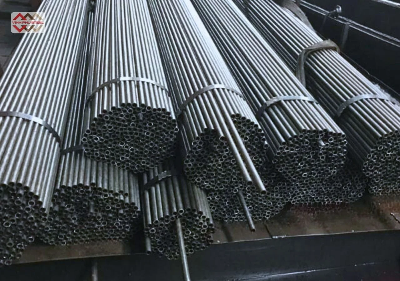 Sắt ống tròn đen phi 21