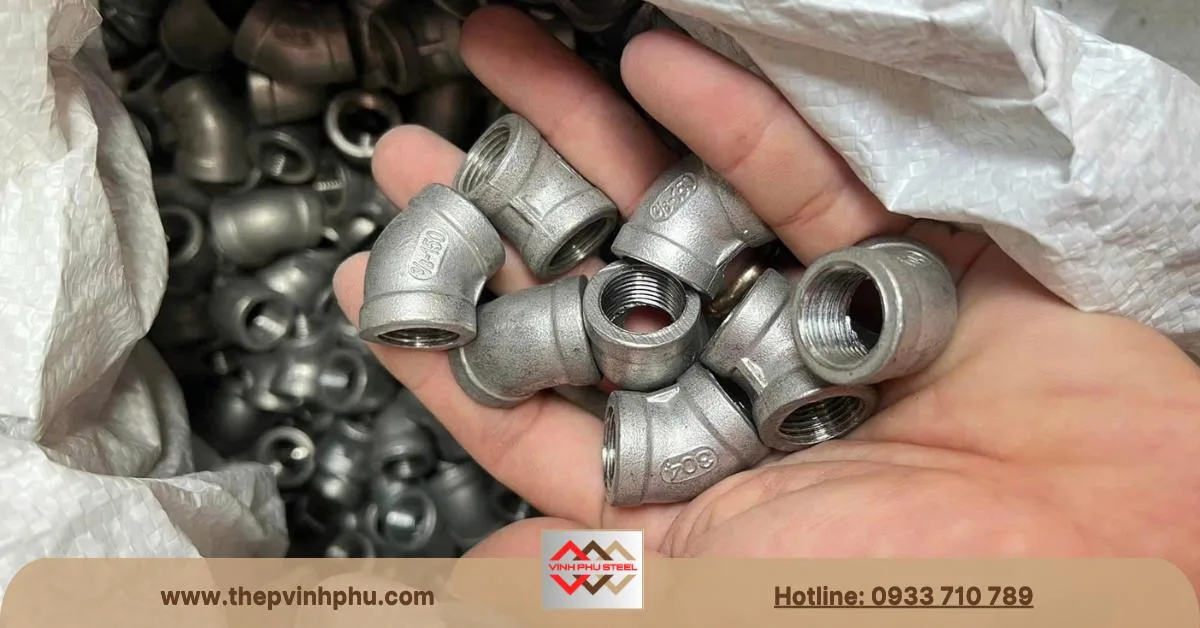 Cút lơi ren inox 45 độ