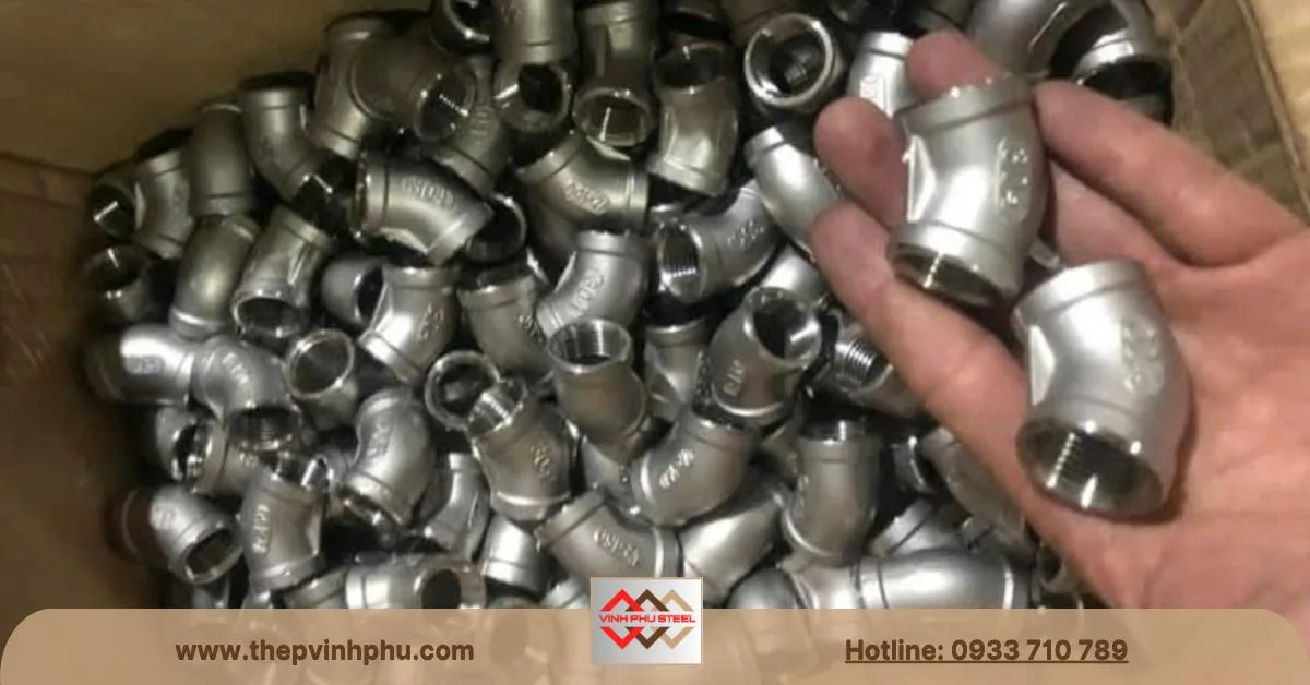 Cút lơi ren inox 45 độ