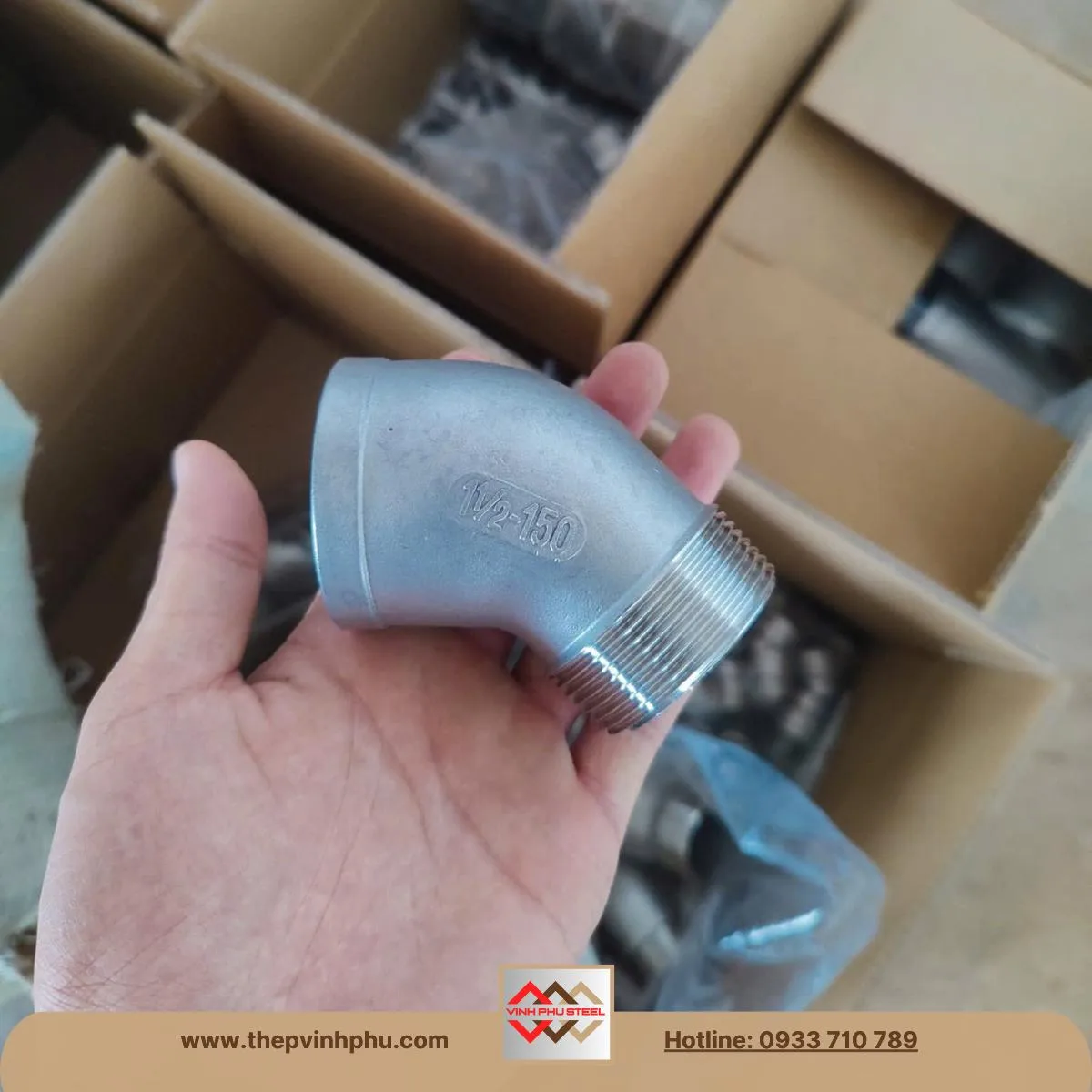 Cút lơi ren inox 45 độ