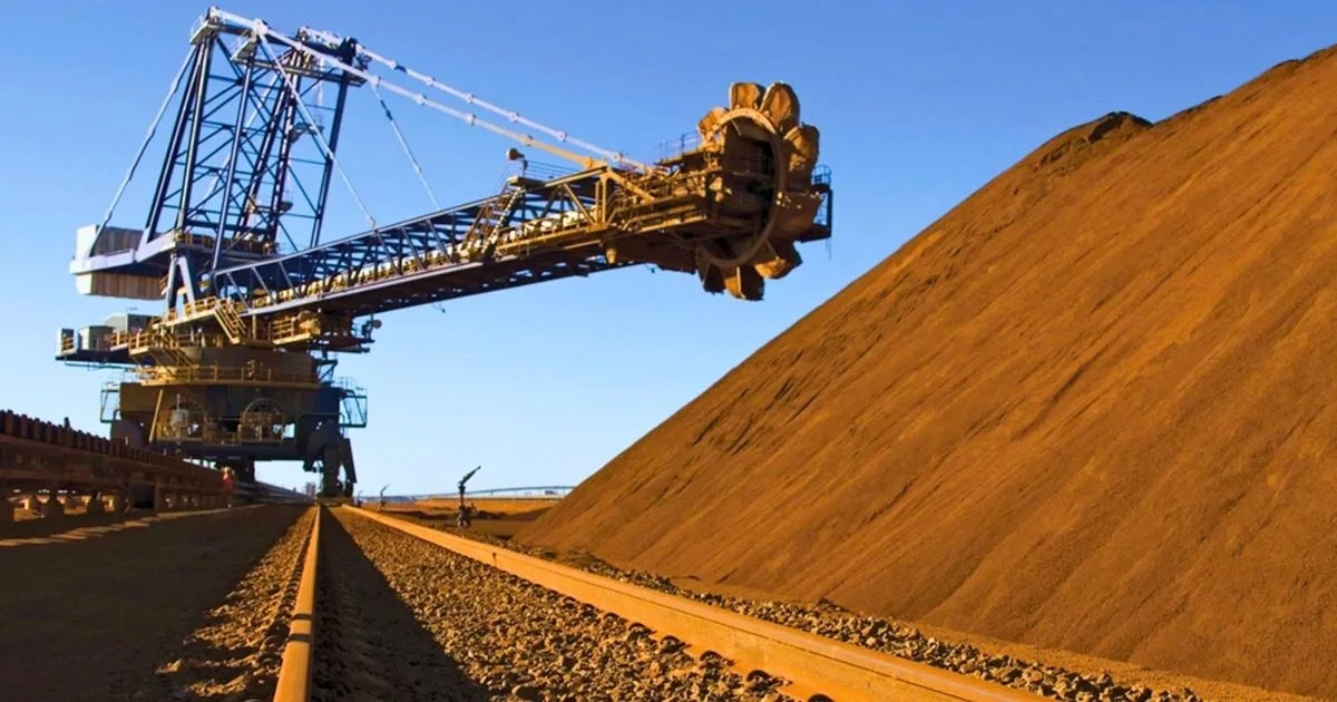 yếu tố ảnh hưởng giá sắt U