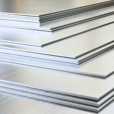 Th&eacute;p trắng c&oacute; hai kh&aacute;i niệm phổ biến l&agrave; th&eacute;p gi&oacute; c&ocirc;ng cụ v&agrave; th&eacute;p kh&ocirc;ng gỉ (inox)